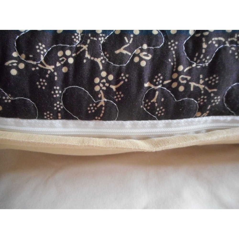 Quilted Beige Browns Cat Pattern Throw Pillow - Picture 4 of 4